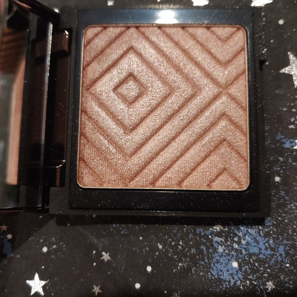 Makeup Geek highlighter - Picture 3 of 4